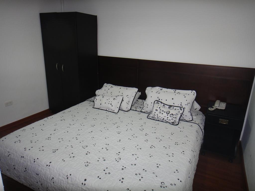 Hotel Embassy Park Богота Номер фото