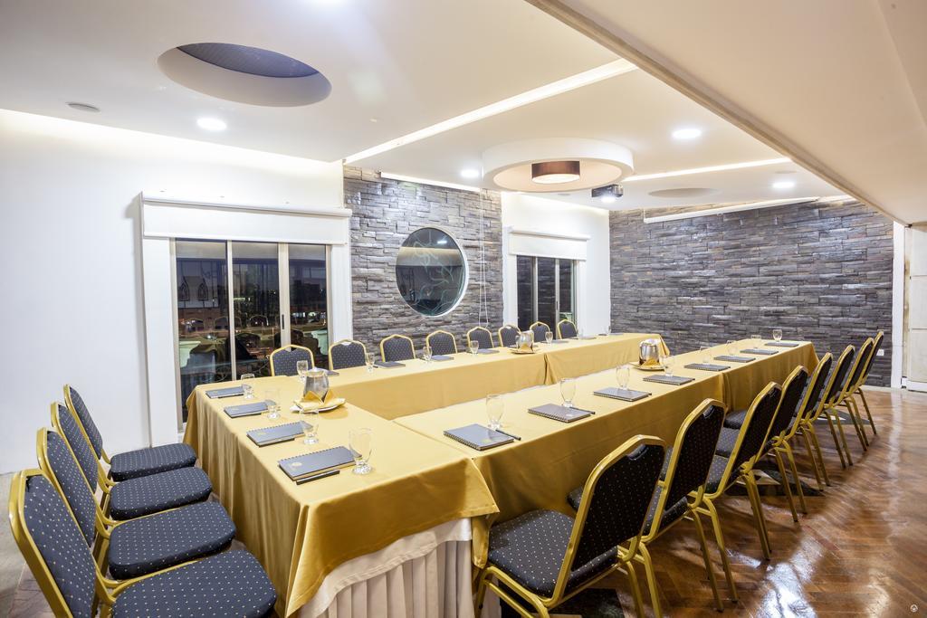 Hotel Embassy Park Богота Екстер'єр фото